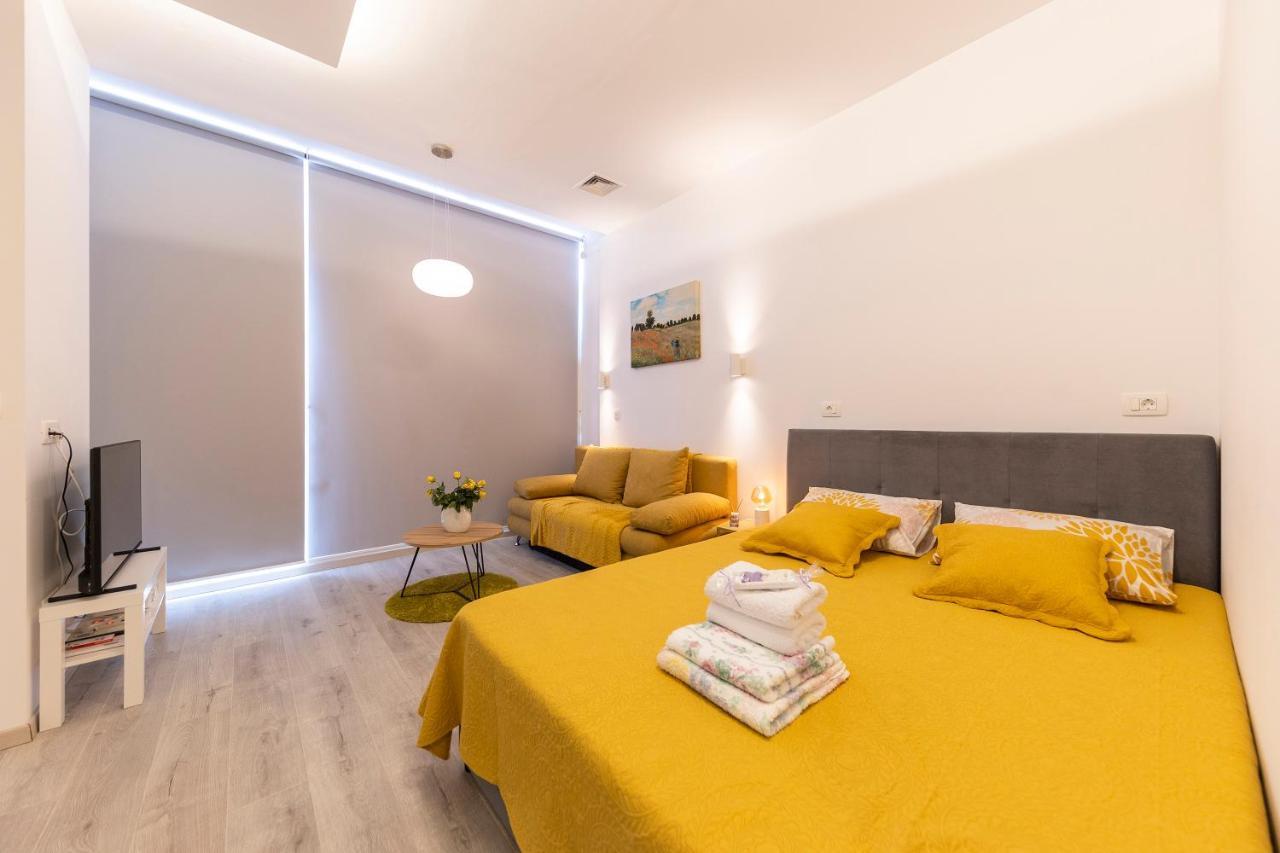 Studio Apartments Heart Of Zadar Exterior foto